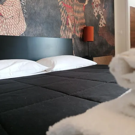 Asian & Luxury Diffused In Historical Center